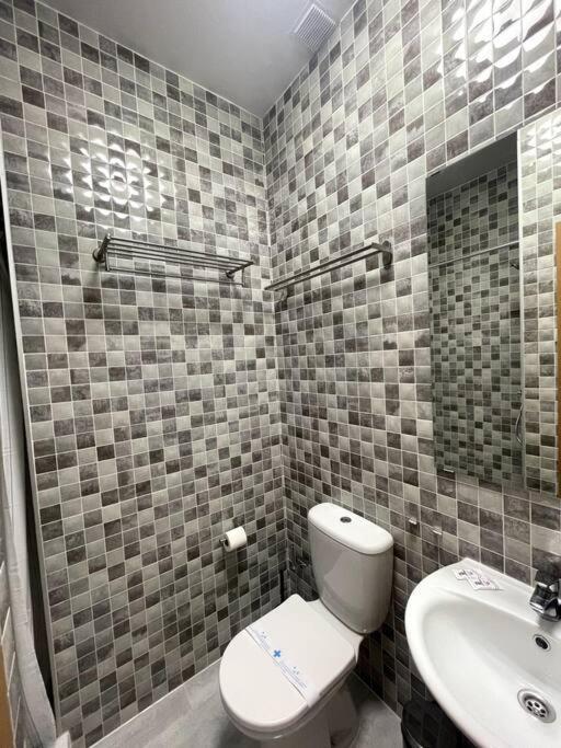 Downtown Jinetes Deluxe With Pool & Free Parking Apartment Malaga Exterior photo